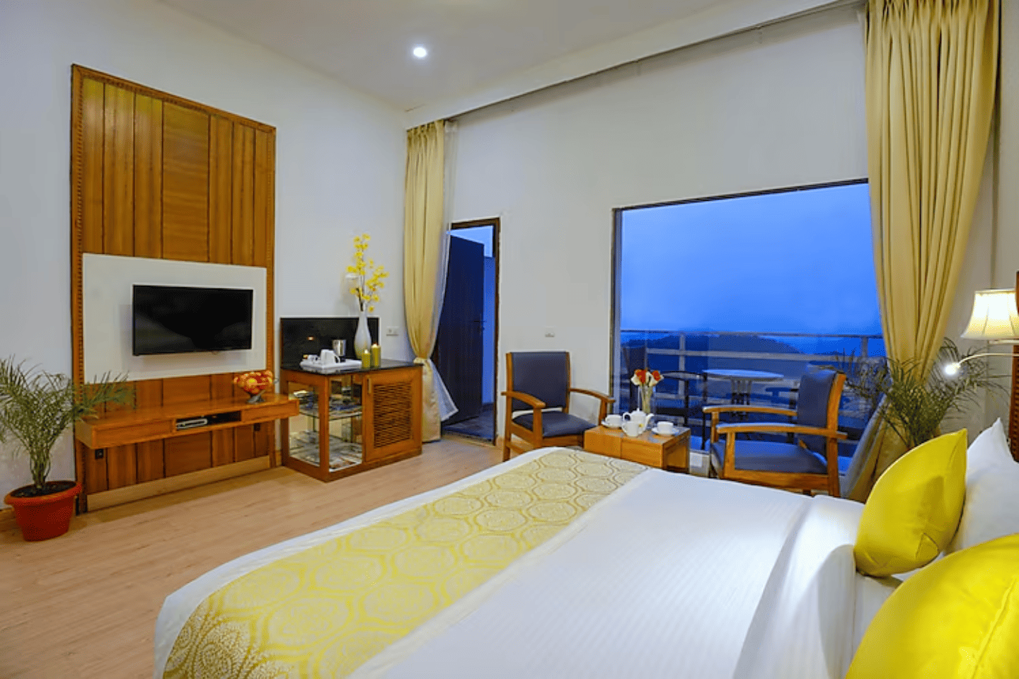 Valley View Room